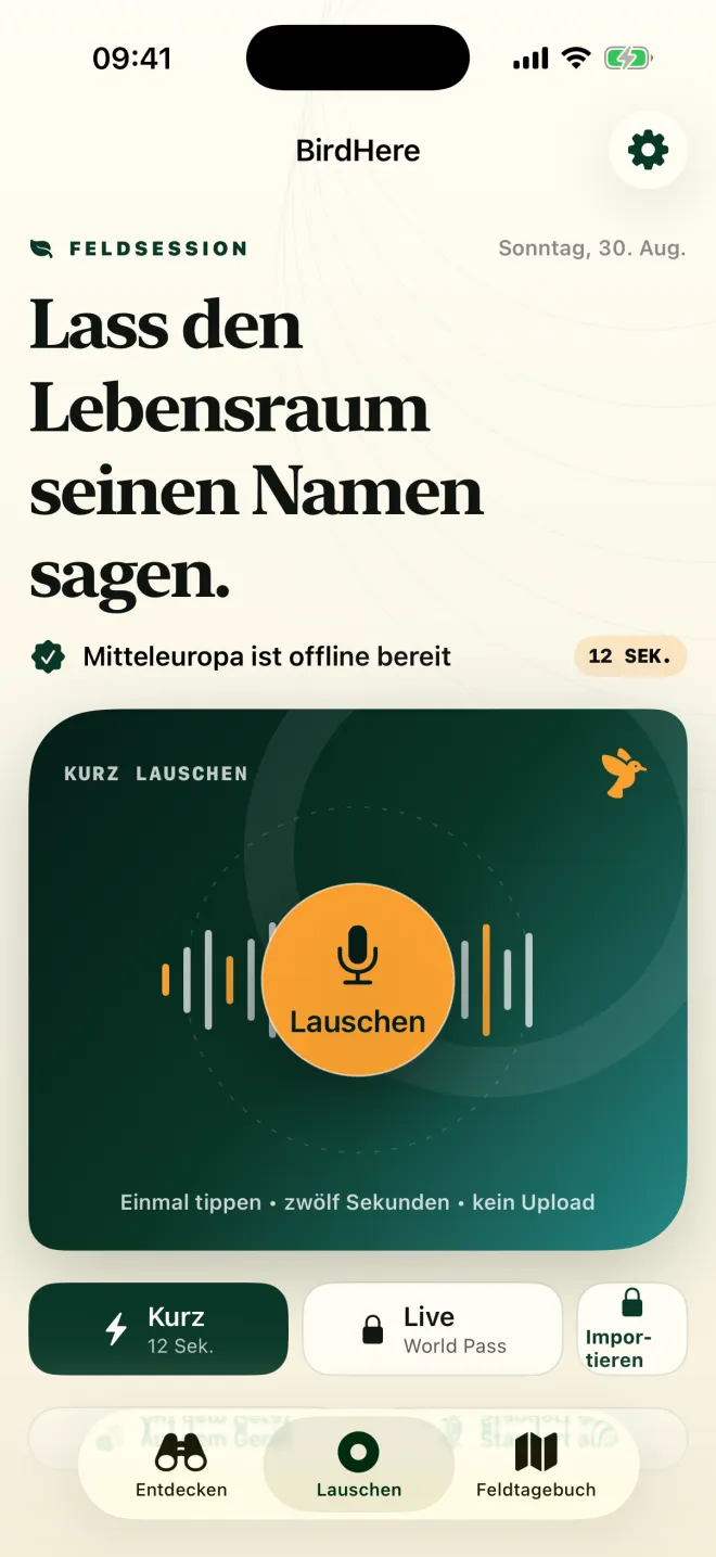 BirdHere-Bildschirm zum Lauschen mit der Taste „Lauschen“ und dem Hinweis: einmal tippen, zwölf Sekunden, kein Upload